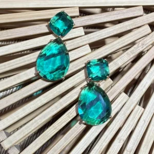 By Jollia Boucles Luz Online